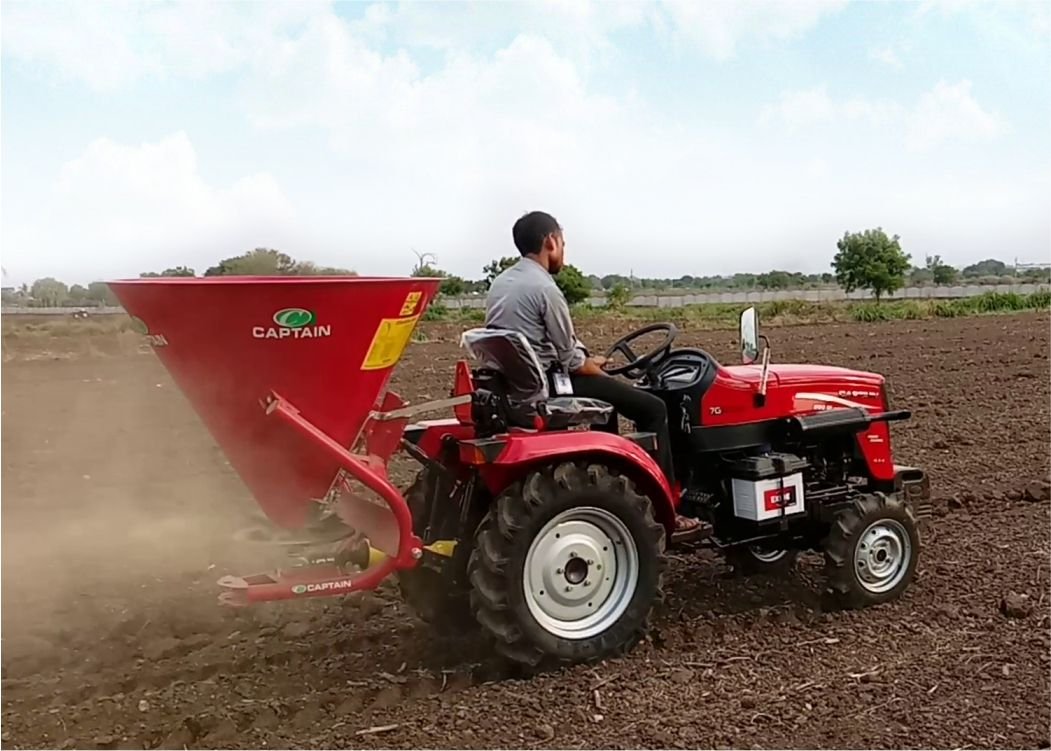 Fertilizer Broadcaster Working